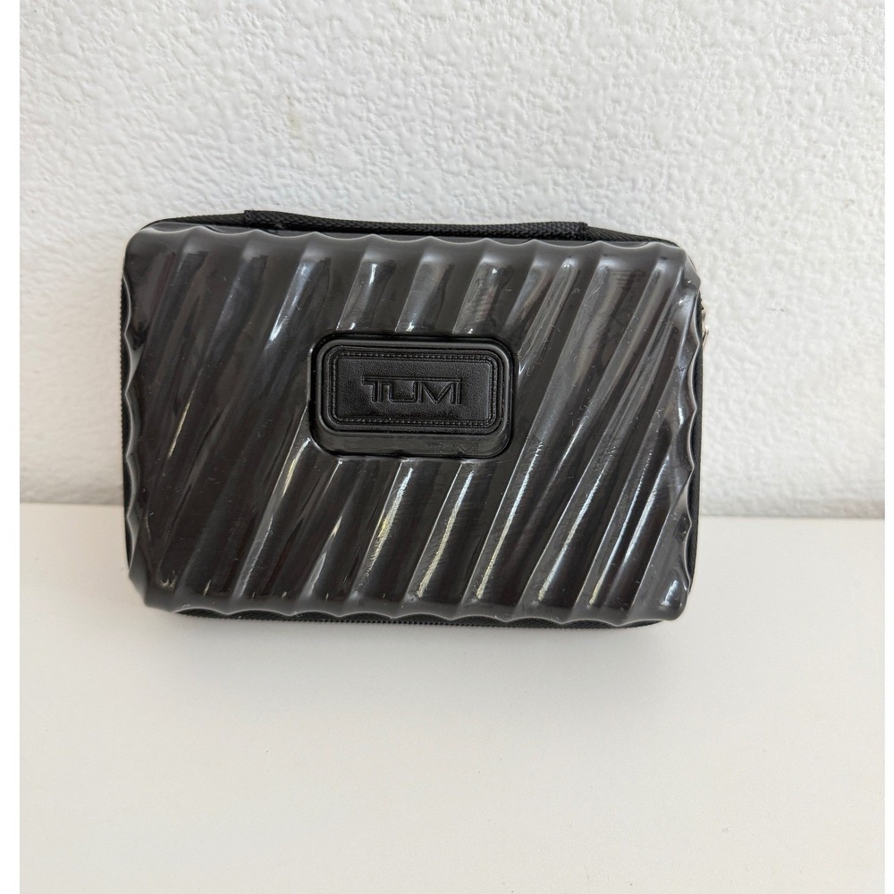 Tumi Delta Airlines Hard Shell Amenity Kit Travel Case Pouch Black Hardside